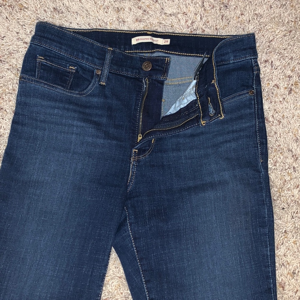 Bootcut Levi jeans